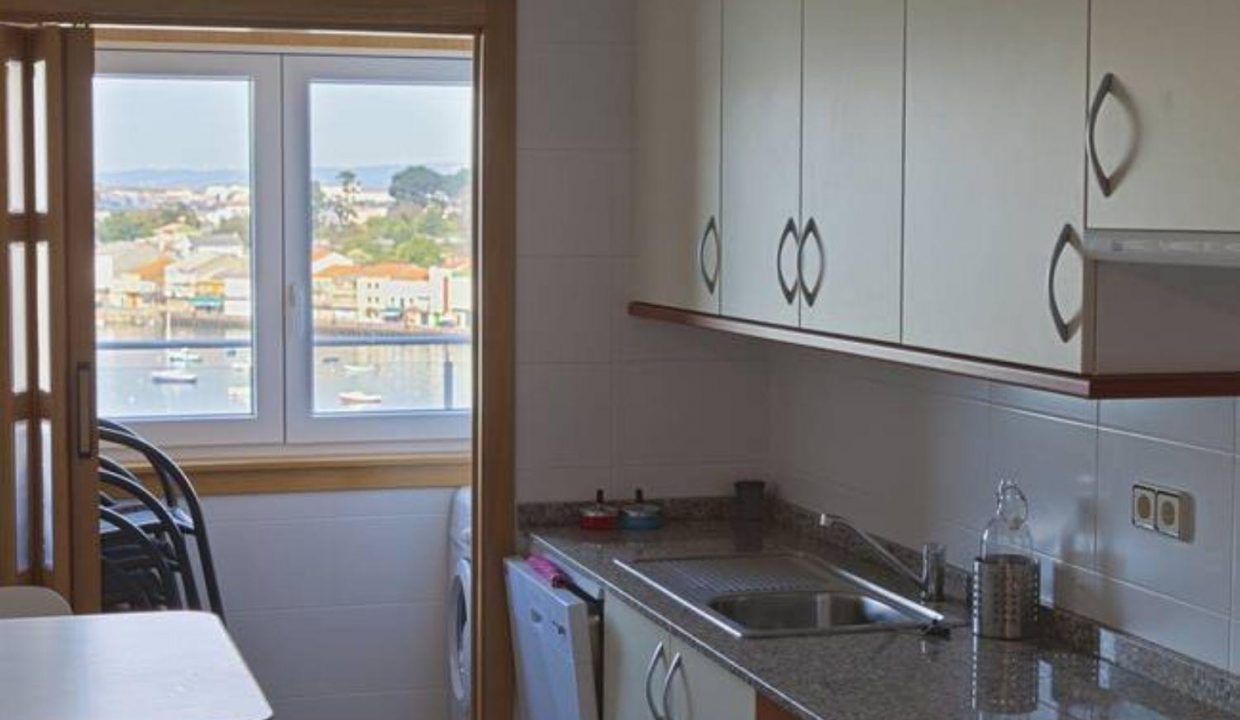Promoción Puerto Raton, obra nueva en A Redonda de Abaixo (Revista)