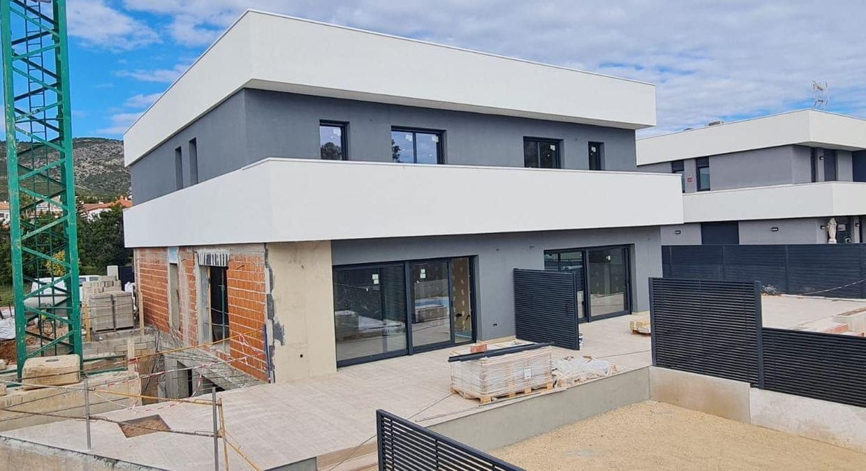 Promoción calle Roure 6, obra nueva en Alcocéber (Revista)