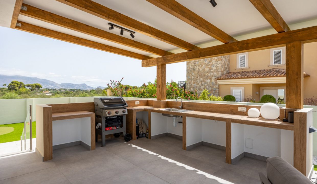 Promoción Hermosa villa moderna, obra nueva en Altea (Revista)