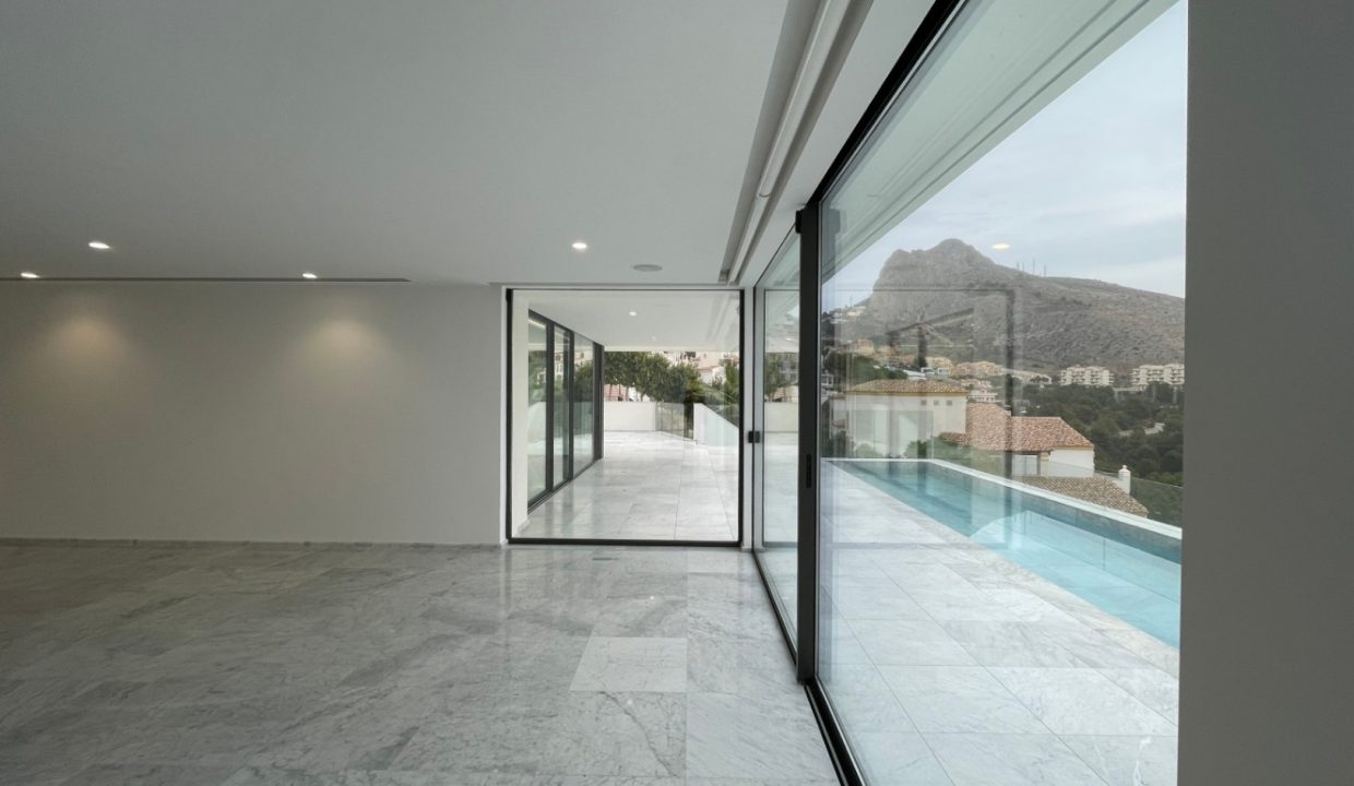 Promoción Villa en la prestigiosa zona de Mascarat, obra nueva en Altea (Revista)