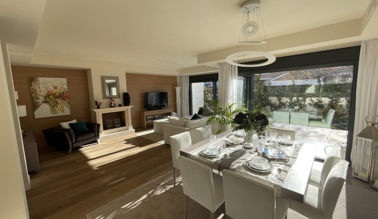 Promoción Villas del Mirabal 3, obra nueva en Boadilla del Monte (Revista)