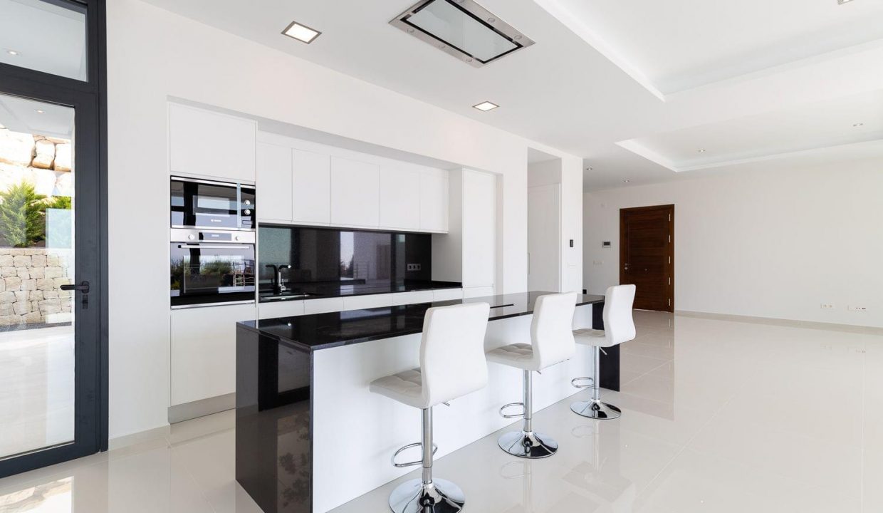 Promoción Villas Montroyal Fase III, obra nueva en Finestrat (Revista)