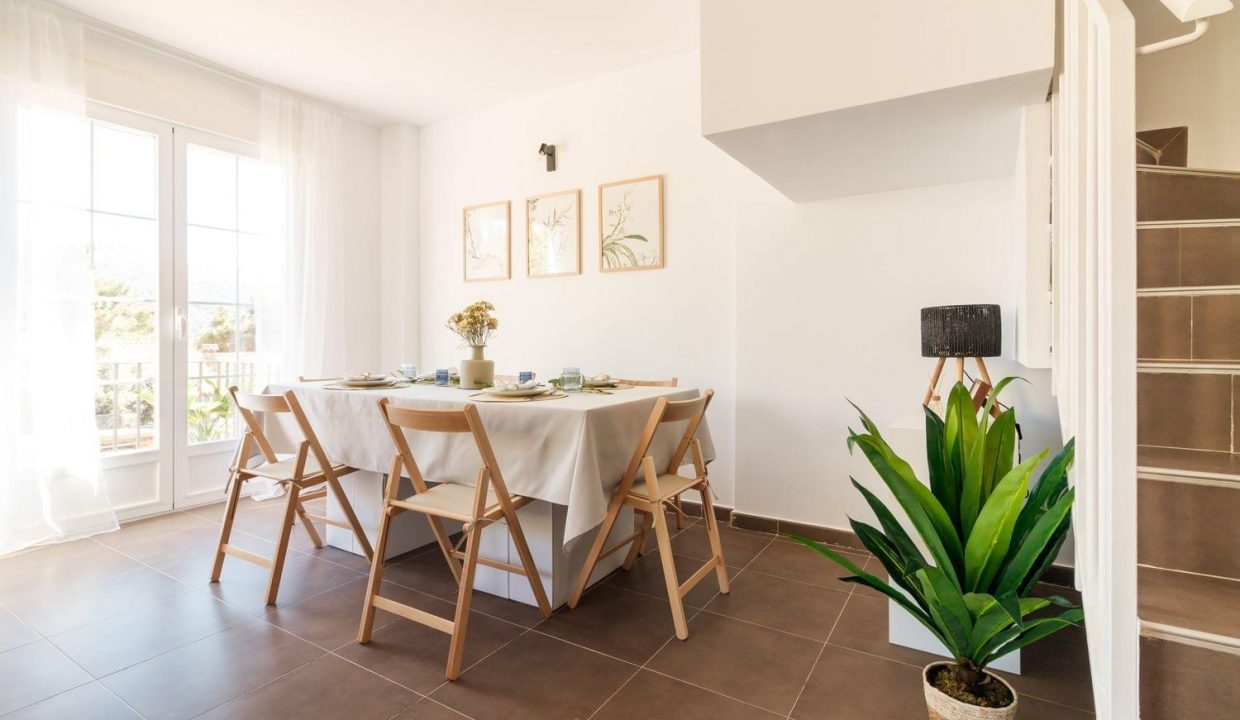 Promoción Residencial Pinos Altos, obra nueva en Entrepinos (Revista)