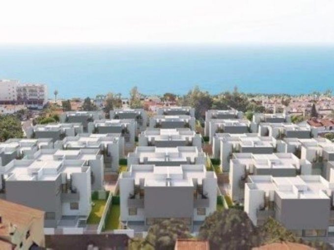 Promoción Marinsa Cortijo del Conde, obra nueva en Chilches (Revista)
