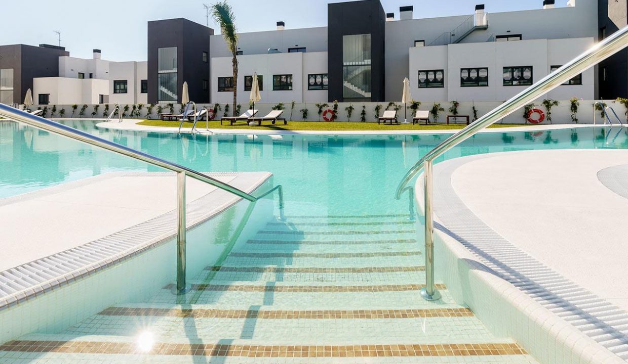 Promoción Cala Serena, obra nueva en Málaga (Revista)