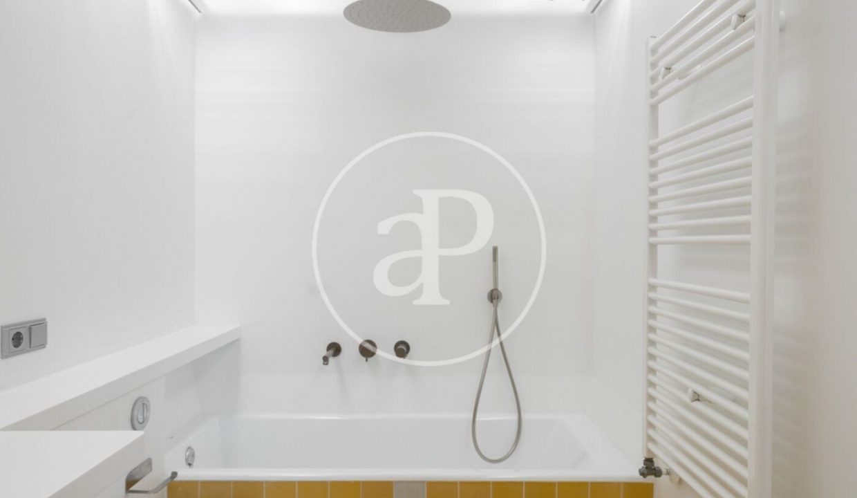 Promoción Urgell, obra nueva en Barcelona (Revista)