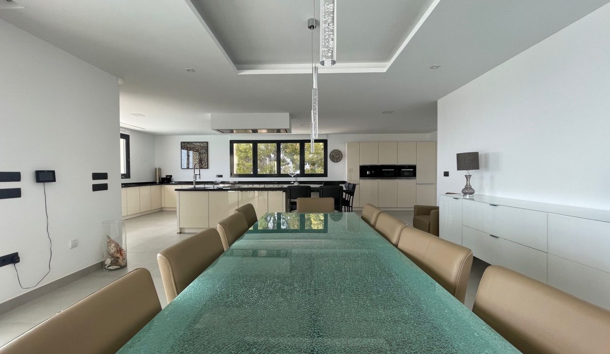 Promoción Excepcional villa de estilo moderno, obra nueva en Altea (Revista)