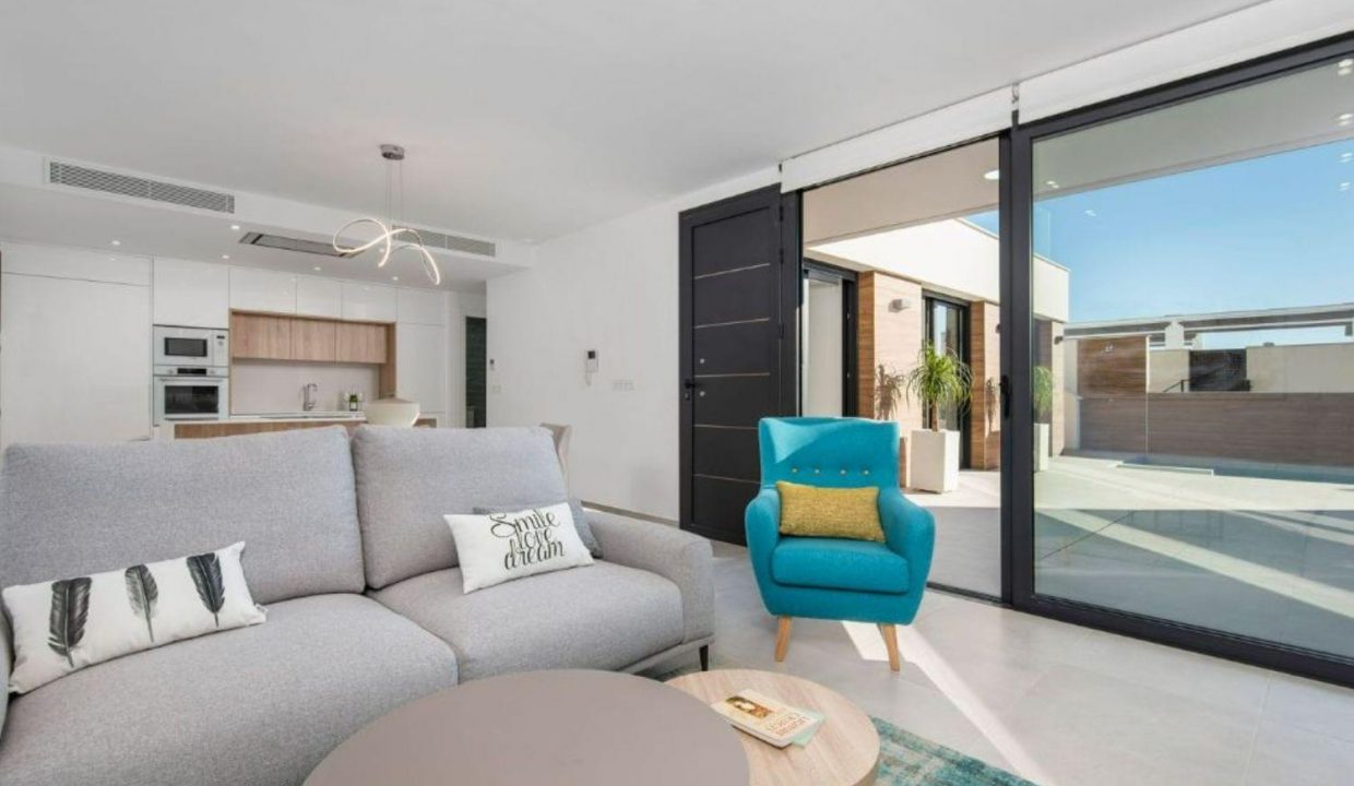 Promoción Villa Creta, obra nueva en Los Montesinos (Revista)