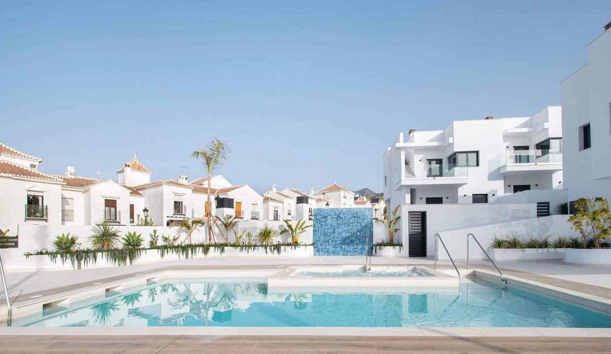 Promoción Sky Hill Village, obra nueva en Nerja (Revista)