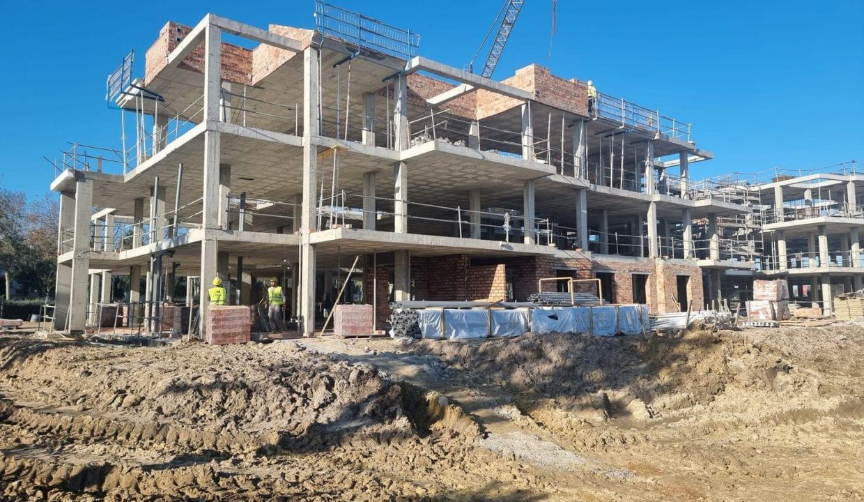 Promoción Jardines de Majadales, obra nueva en Rota (Revista)