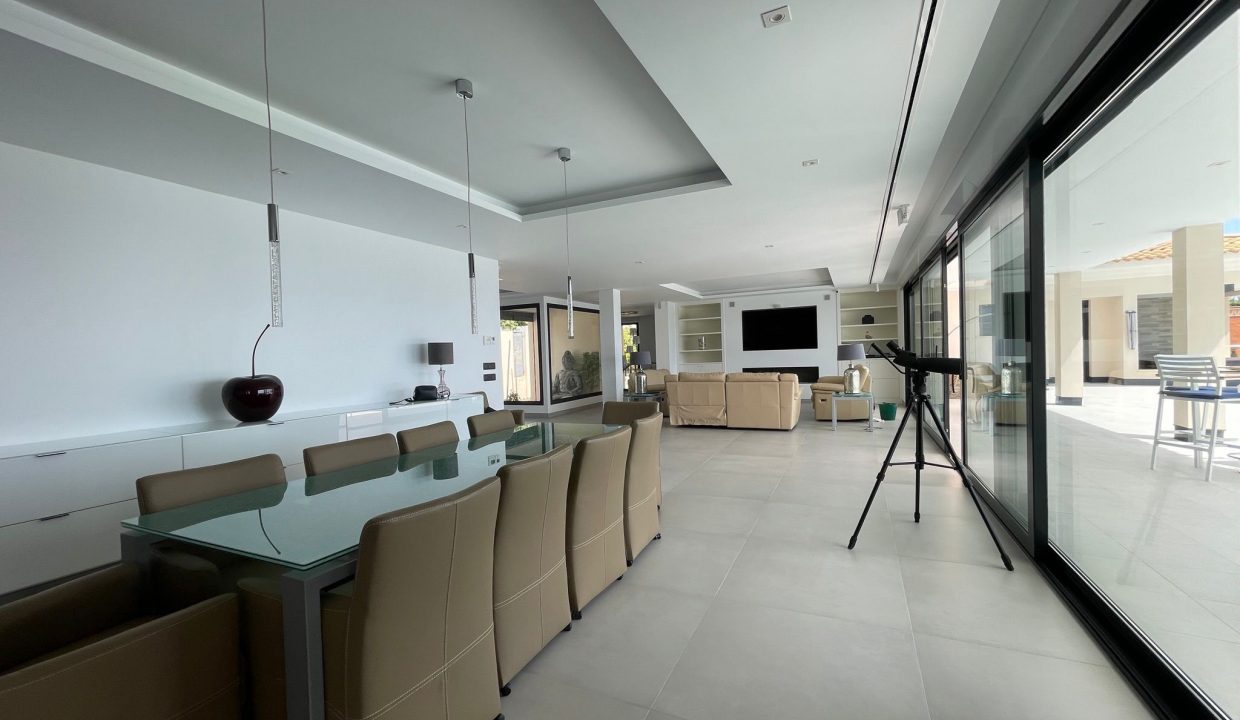 Promoción Excepcional villa de estilo moderno, obra nueva en Altea (Revista)