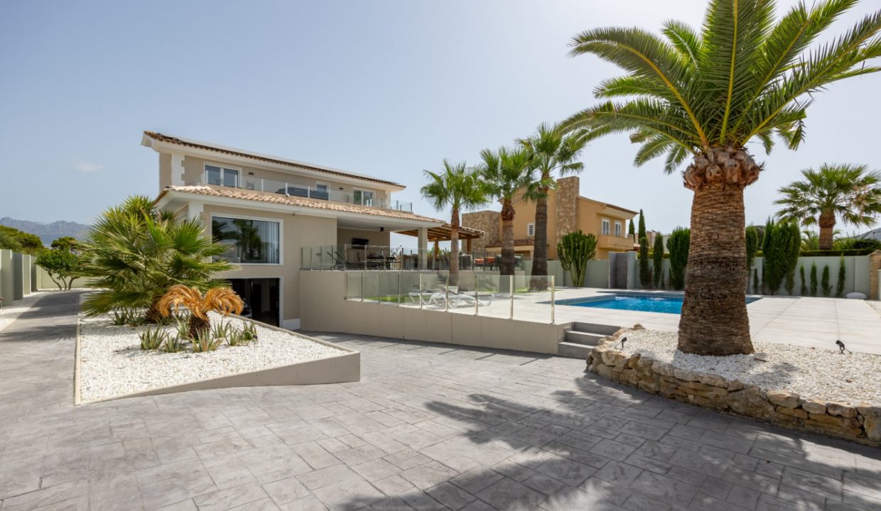 Promoción Hermosa villa moderna, obra nueva en Altea (Revista)