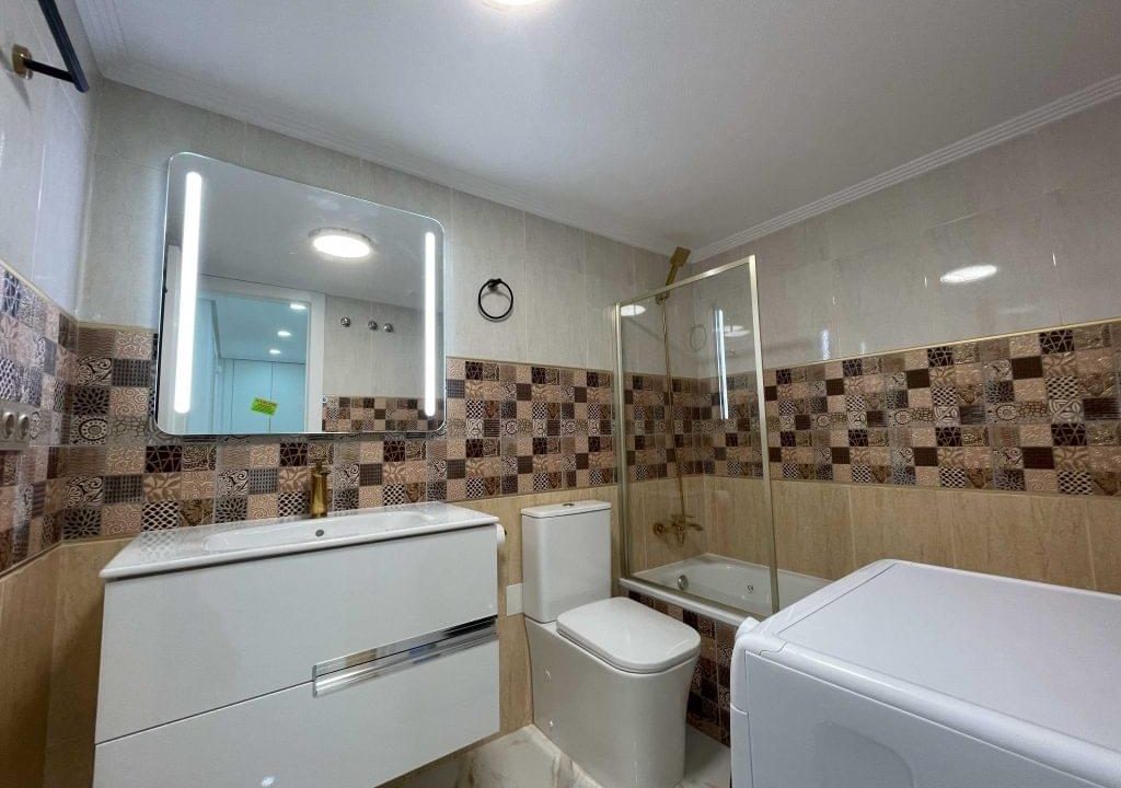 Promoción Moderno apartamento en Guardamar, obra nueva en Guardamar del Segura (Revista)