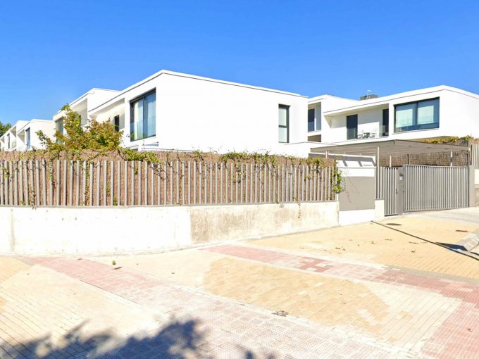 Promoción Altos de la Reserva, obra nueva en Boadilla del Monte (Revista)