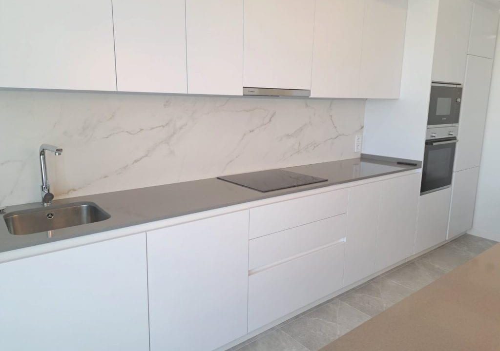 Promoción Apartamento moderno con terraza soleada, obra nueva en Finestrat (Revista)