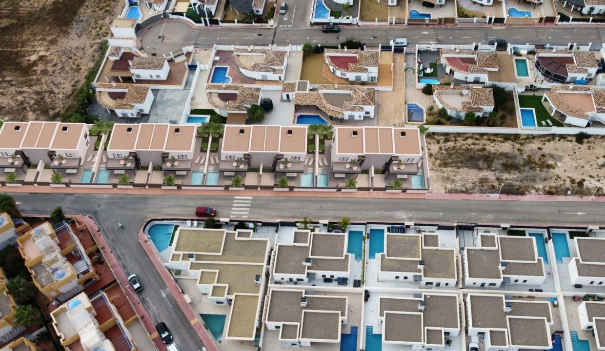 Promoción Residencial Nuevo Milenio, obra nueva en San Juan de los Terreros (Revista)