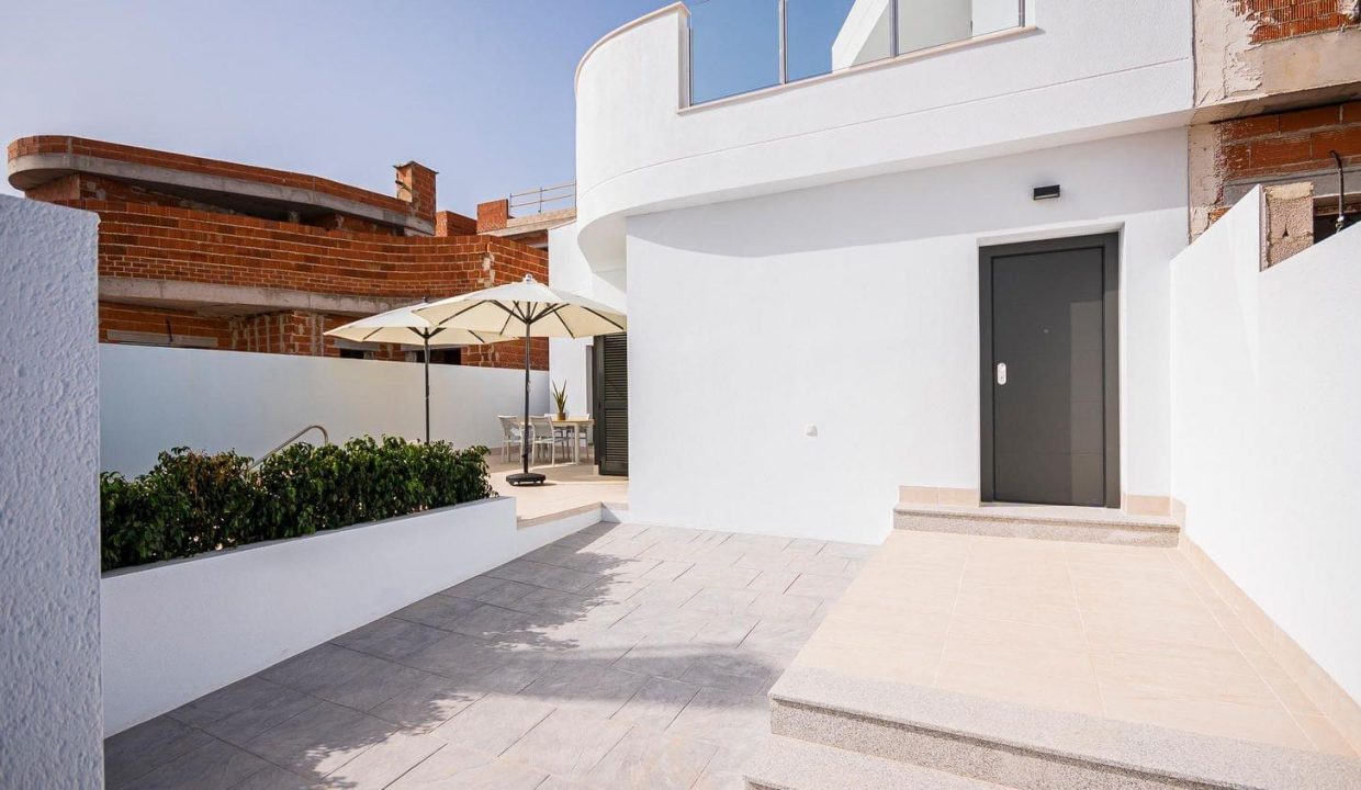 Promoción Nature Views, obra nueva en Los Balcones (Revista)