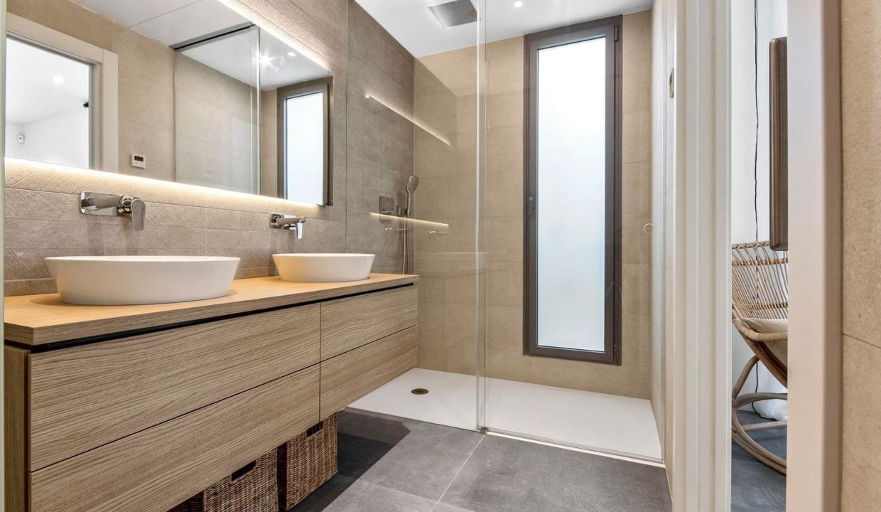 Promoción Infinitum Living, obra nueva en Far (Revista)