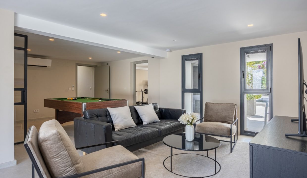 Promoción Impresionante villa en un entorno idílico, obra nueva en l'Albir (Revista)