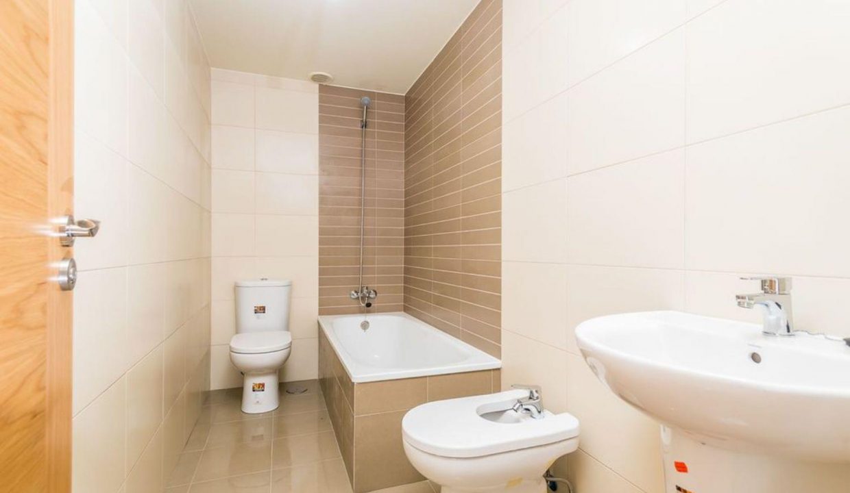 Promoción Promoción de Viviendas en C/ Emilio González López, obra nueva en Malpica (Revista)