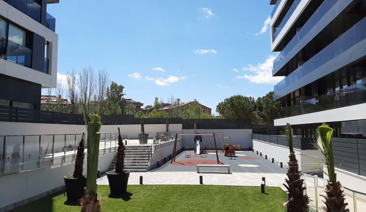 Promoción Sant Just, obra nueva en Sant Joan Despí (Revista)