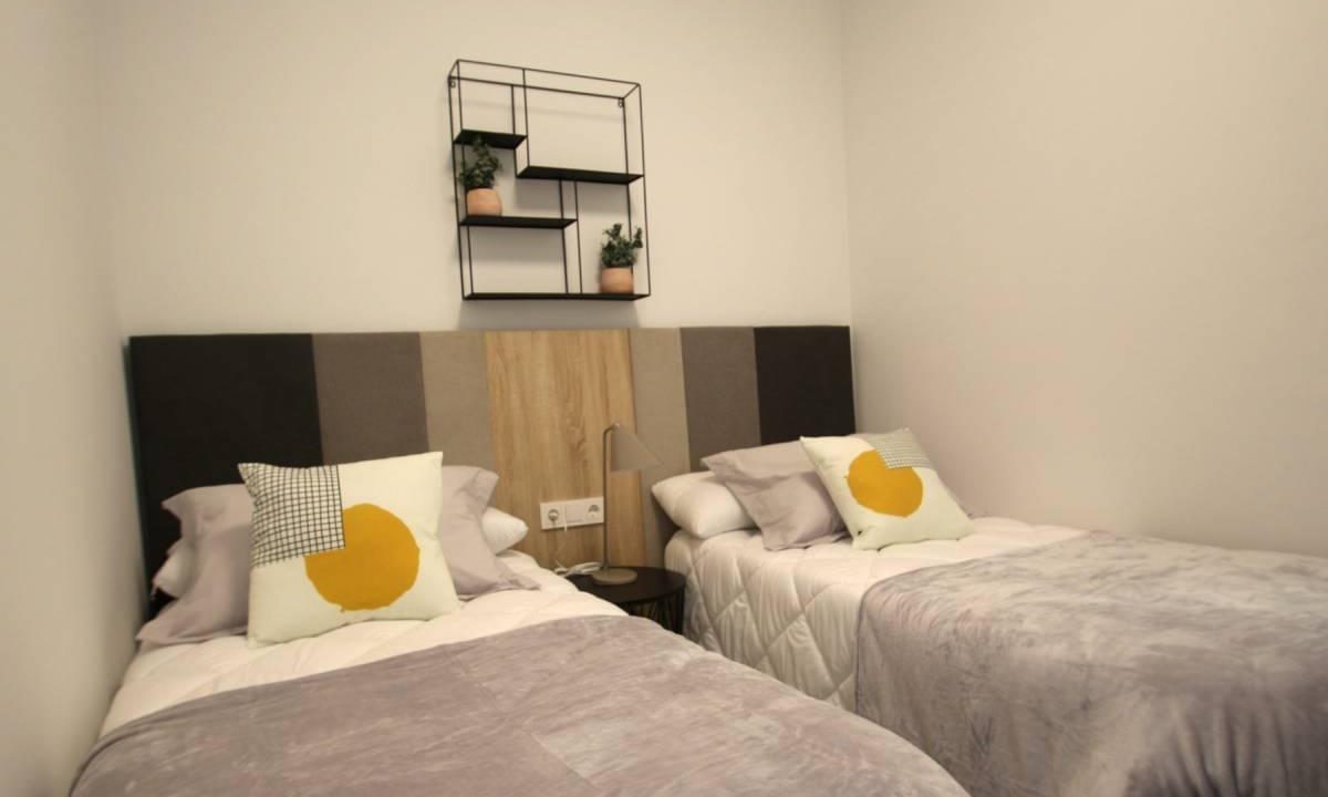 Promoción Skandinavia III, obra nueva en Torrevieja (Revista)