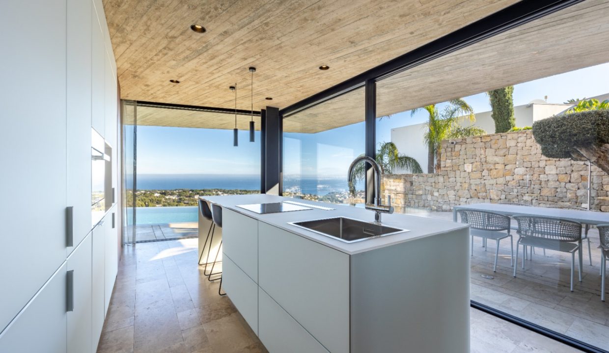 Promoción Villa en los serenos bosques de Benissa, obra nueva en Benisa (Revista)