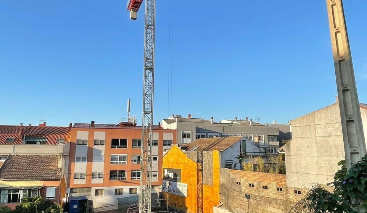 Promoción Edificio Montecelo, obra nueva en O Santo Cura de Ars (Revista)