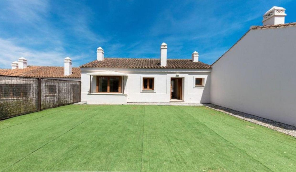 Promoción Casares Hills, obra nueva en Casares (Revista)