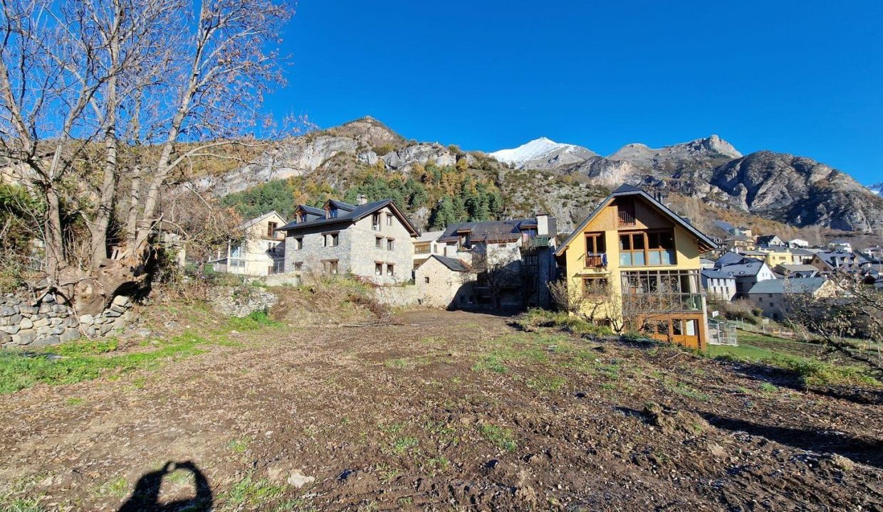Promoción Urbanización Rincón del Verde, obra nueva en Panticosa (Revista)