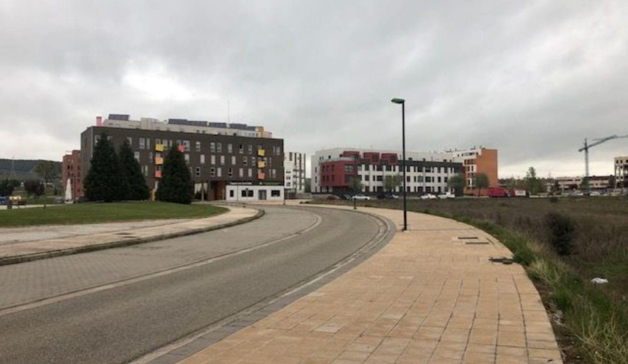 Promoción Entreparques, obra nueva en Burgos (Revista)