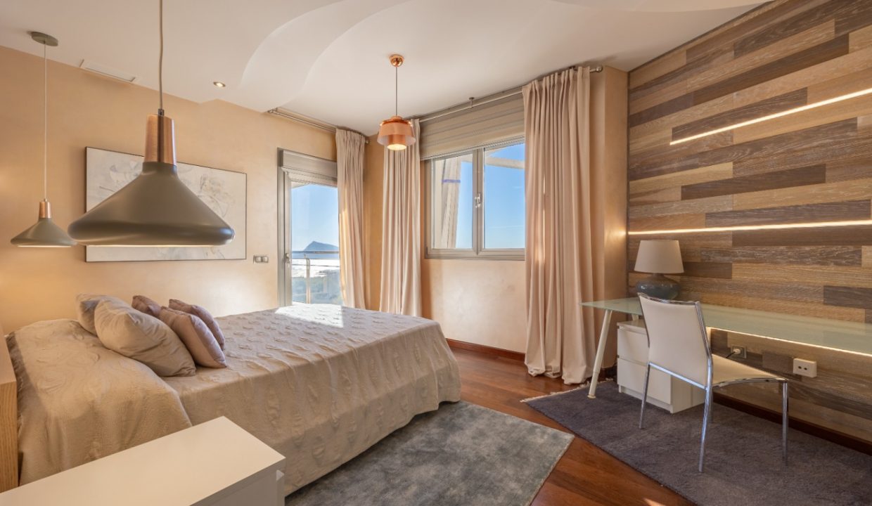 Promoción Villa con imponentes vistas a la bahía, obra nueva en Altea (Revista)