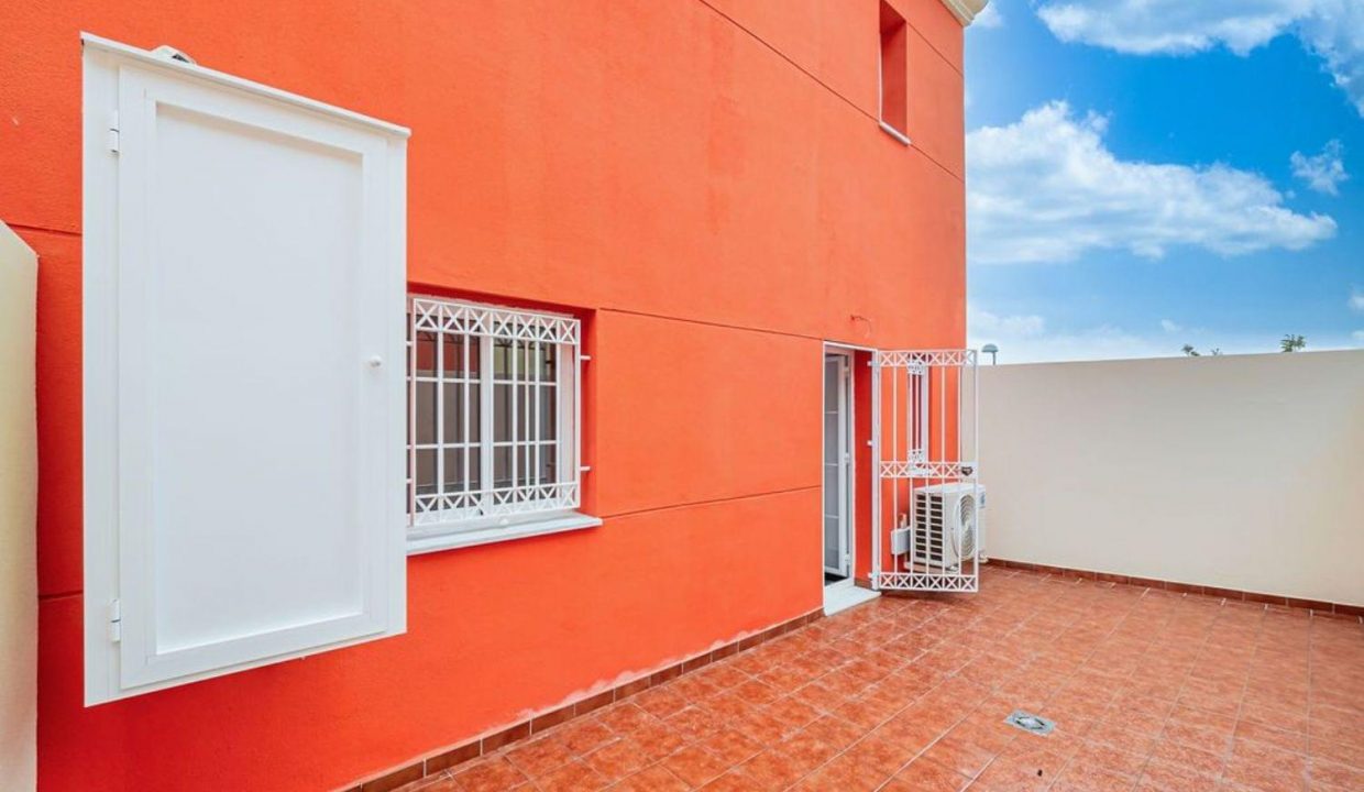 Promoción Adosados en Aljaraque, obra nueva en Corrales (Revista)