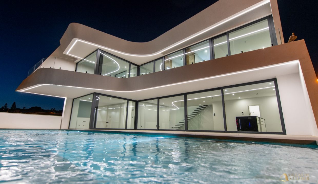 Promoción Villa de lujo en una zona privilegiada, obra nueva en Calpe (Revista)
