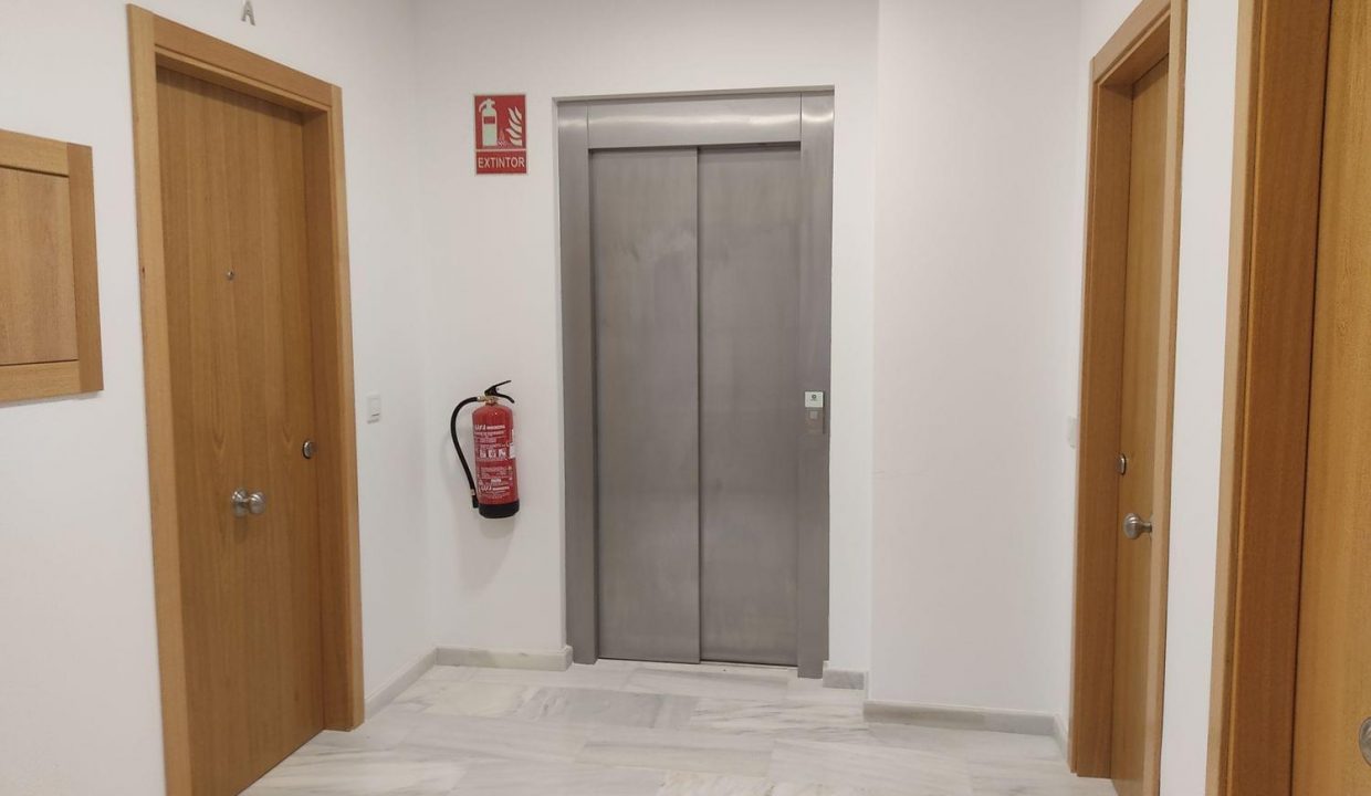 Promoción A2 de Villa Matilde, obra nueva en Sabinillas Sol (Revista)