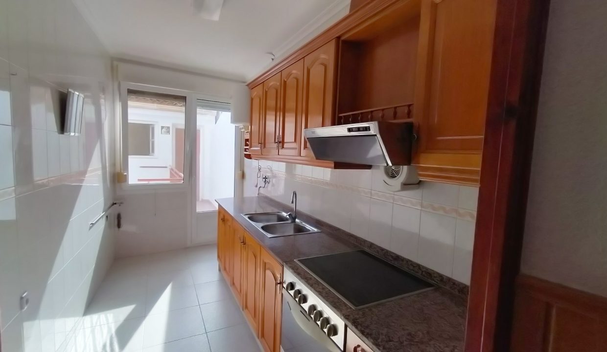 Вторичный Таунхаус в Сакс