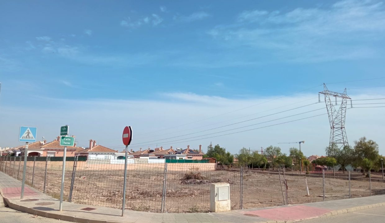Участок в Лос-Монтесинос