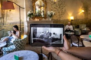 Valencia celebra el centenario de la primera reunión de Hemingway con la ciudad: una ruta literaria a raíz del escritor