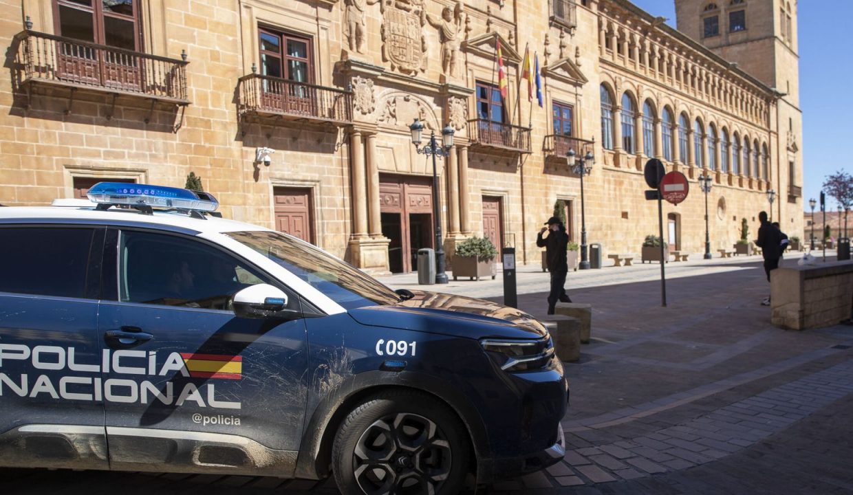 Шесть человек задержаны за подделку документов и незаконное прописывание в Мурсии